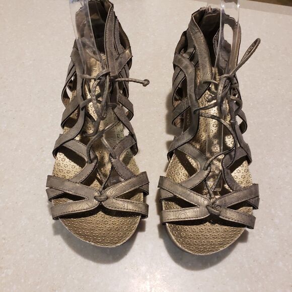 Corkys Boutique LACE Metallic Gunmetal Silver Wedge Gladiator Sandals Womens 10 - Picture 2 of 6